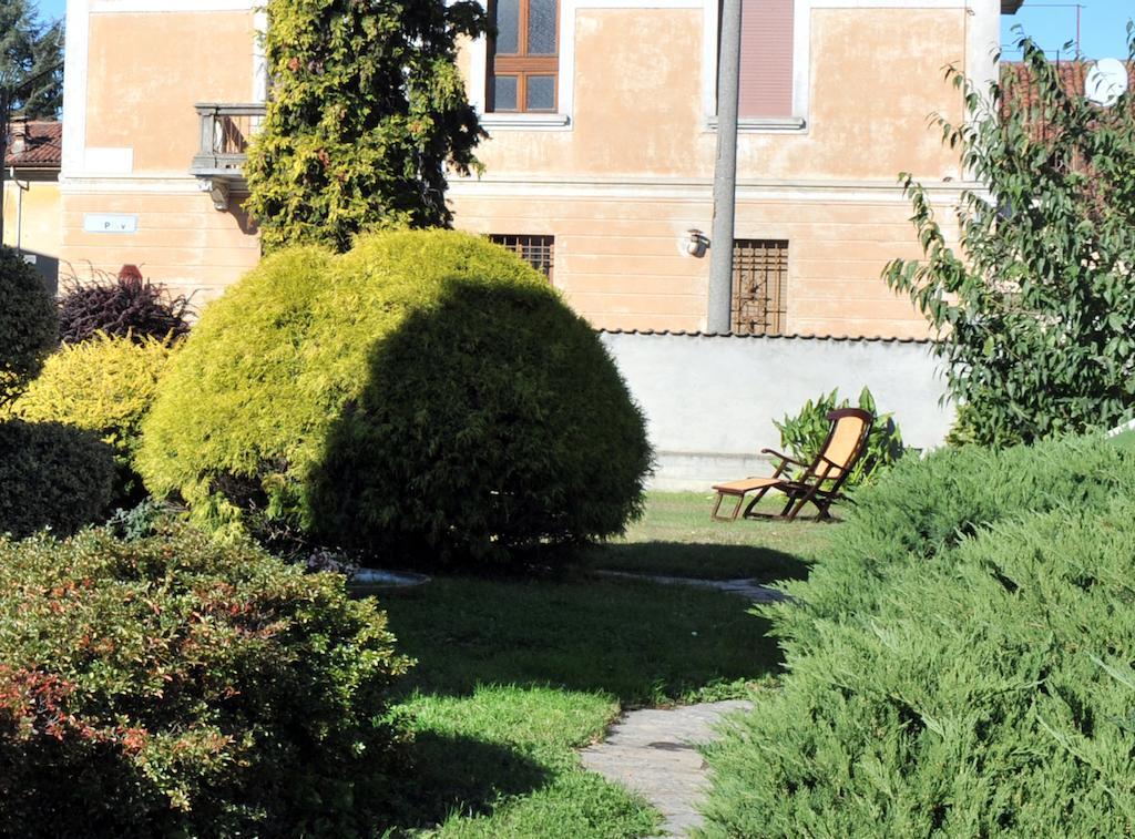 Villa Calcaterra Cameri Quarto foto